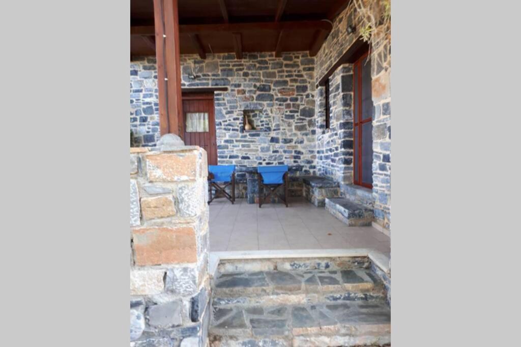 Traditional Stone House By The Sea... Kapetanianá Exteriör bild