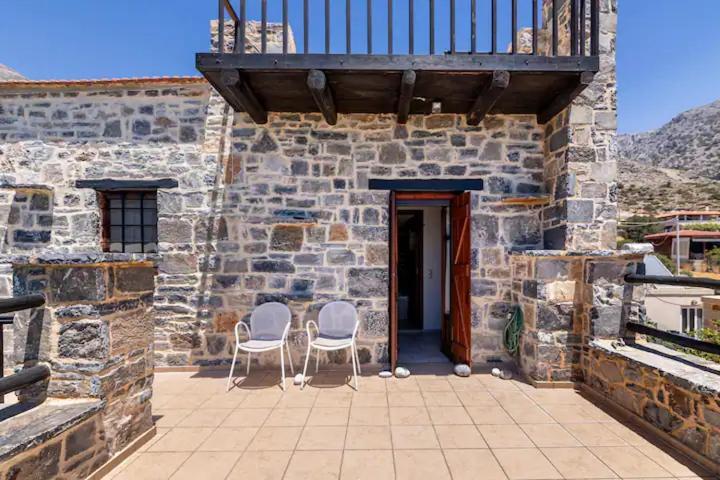 Traditional Stone House By The Sea... Kapetanianá Exteriör bild